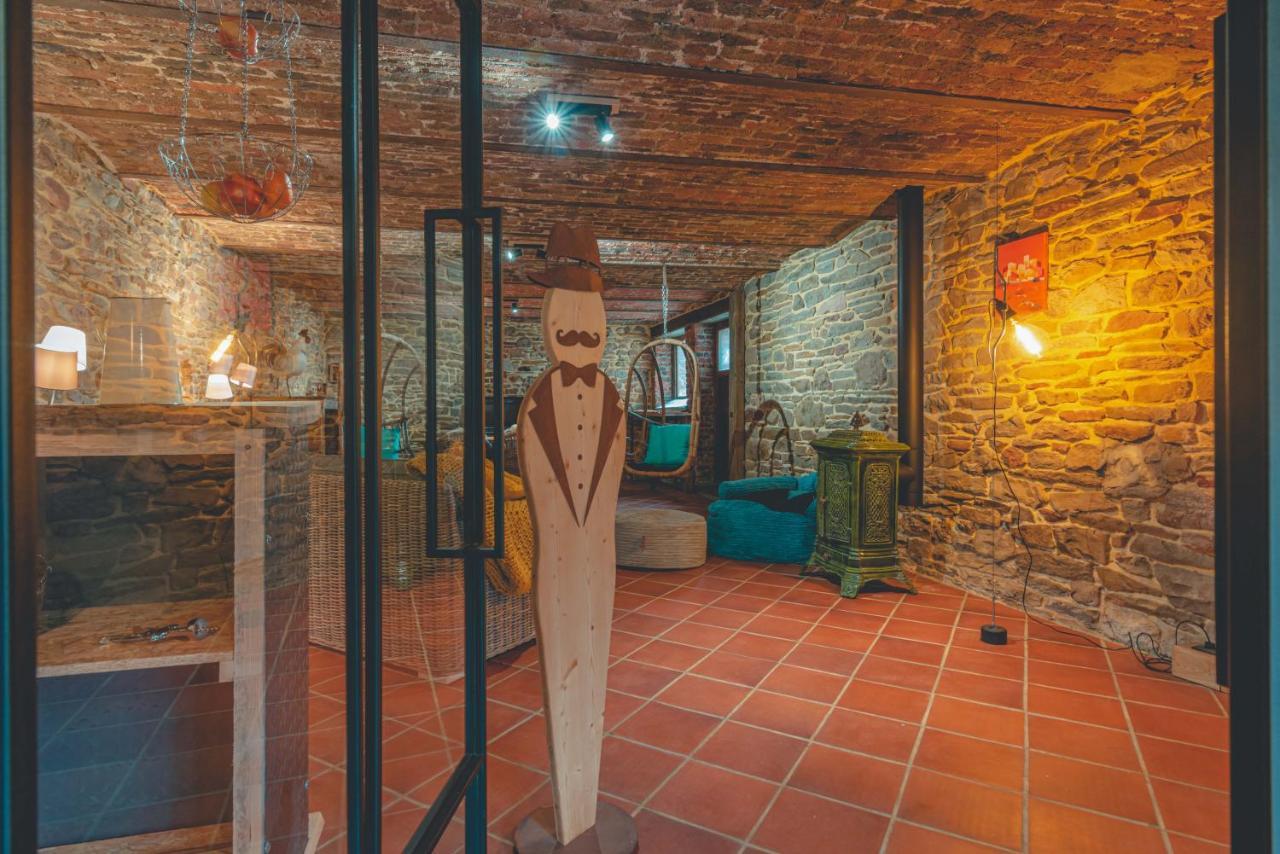 Le Repos Du Nomade B&B 7 Personnes Manhay Esterno foto